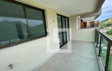 Imagem: O apartamento possui 2 Dormitórios, 2 Banheiros, 1 Vaga na