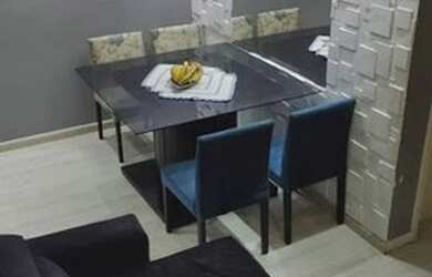 Imagem: O apartamento possui 2 Dormitórios, 1 Banheiro, 1 Vaga na garagem