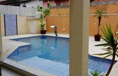 Imagem: A casa em condomínio possui 4 Dormitórios, 5 Banheiros, 3