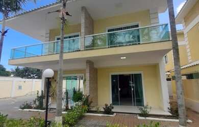 Imagem: A casa em condomínio possui 4 Dormitórios, 5 Banheiros, 1