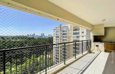 Imagem: O apartamento possui 4 Dormitórios, 3 Banheiros, 2 Vagas na