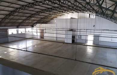 Imagem: O depósito possui 2.720m² de Área e está localizado em