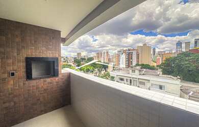 Imagem: O apartamento possui 2 Dormitórios, 2 Banheiros, 1 Vaga na