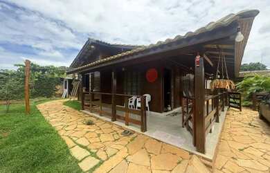 Imagem: A casa em condomínio possui 3 Dormitórios, 3 Banheiros, 4