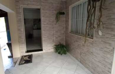 Imagem: A casa possui 3 Dormitórios, 3 Banheiros e está localizado