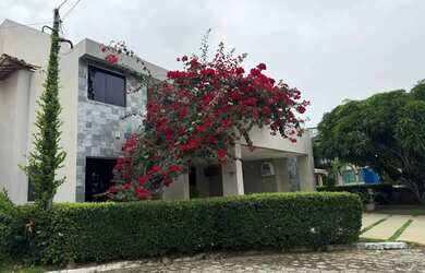 Imagem: A casa em condomínio possui 4 Dormitórios, 5 Banheiros, 4