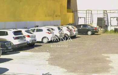 Imagem: O terreno possui 760m² de Área e está localizado em Centro