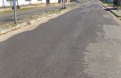 Imagem: A casa possui 2 Dormitórios, 1 Banheiro e 100m² de Área e