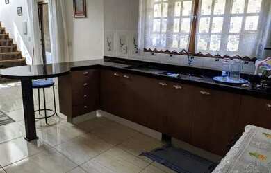 Imagem: A casa possui 2 Dormitórios, 1 Banheiro, 70m² de Área e