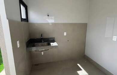 Imagem 13: Vendo casa nova na 141 C