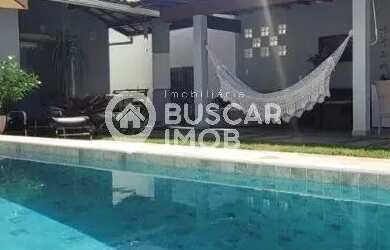 Imagem: A casa em condomínio possui 3 Dormitórios, 2 Banheiros, 256m²