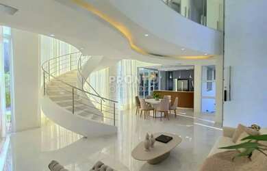 Imagem: A casa em condomínio possui 4 Dormitórios, 5 Banheiros, 5