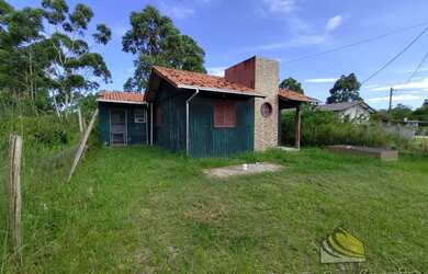 Imagem: A casa possui 3 Dormitórios, 1 Banheiro, 70m² de Área e está