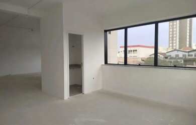 Imagem: O depósito possui 105m² de Área e está localizado em Centro