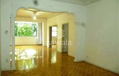 Imagem: O apartamento possui 4 Dormitórios, 3 Banheiros, 1 Vaga na