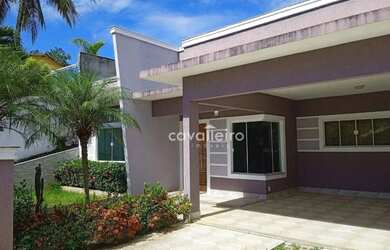 Imagem: A casa possui 3 Dormitórios, 2 Banheiros, 2 Vagas na garagem