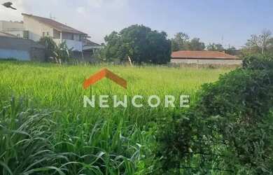 Imagem: O terreno possui 300m² de Área e está localizado em Cidade