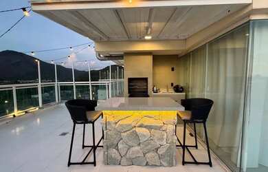 Imagem: O apartamento possui 2 Dormitórios, 3 Banheiros, 1 Vaga na