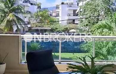 Imagem: O apartamento possui 4 Dormitórios, 5 Banheiros, 2 Vagas na