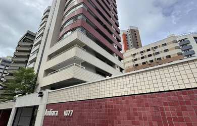 Imagem: O apartamento possui 3 Dormitórios, 3 Banheiros, 2 Vagas na