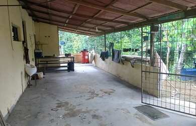 Imagem: A chácara possui 4500m² de Área e Varanda e está localizado