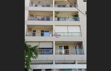 Imagem: O apartamento possui 2 Dormitórios, 2 Banheiros, 2 Vagas na