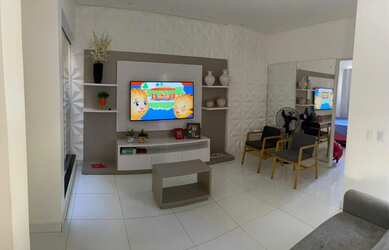 Imagem: A casa possui 3 Dormitórios, 3 Banheiros, 2 Vagas na garagem