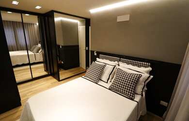 Imagem: O apartamento possui 2 Dormitórios, 2 Banheiros, 1 Vaga na