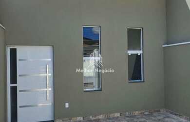 Imagem: A casa possui 2 Dormitórios, 2 Banheiros, 2 Vagas na garagem