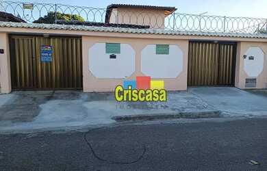 Imagem: A casa possui 3 Dormitórios, 4 Banheiros, 1 Vaga na garagem