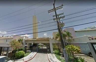 Imagem: A casa possui 2 Dormitórios, 3 Banheiros, 1 Vaga na garagem