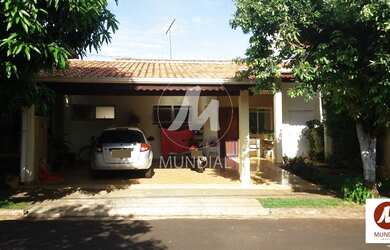 Imagem: A casa em condomínio possui 3 Dormitórios, 2 Banheiros, 3