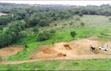 Imagem: A chácara possui 10.000m² de Área e está localizado em