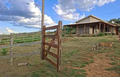 Imagem: A chácara possui 3.200m² de Área e está localizado em Piedade