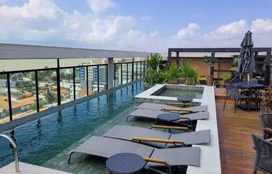 Imagem: O apartamento possui 2 Dormitórios, 1 Banheiro, 1 Vaga na garagem