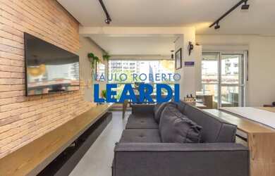 Imagem: O apartamento possui 1 Dormitório, 1 Banheiro, 1 Vaga na garagem