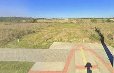 Imagem: O terreno possui 210m² de Área, Imóvel novo e está localizado