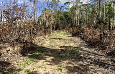 Imagem: O terreno possui 1000m² de Área e está localizado em Ibiúna