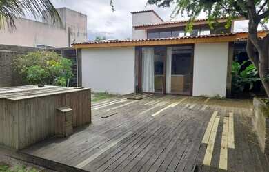 Imagem: A casa em condomínio possui 2 Dormitórios, 3 Banheiros, 3