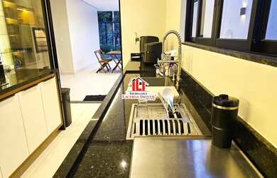 Imagem 14: Casa Térrea Mobiliada no Alphaville 4/ 80% com 4 Qts sendo 3 Suítes sendo a Master com Clo