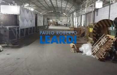 Imagem: O depósito possui 3.200m² de Área e está localizado em