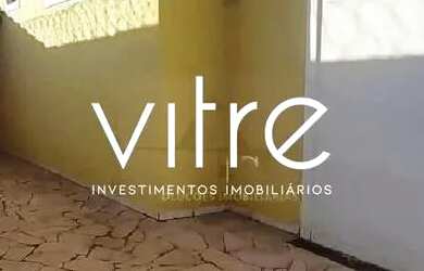 Imagem: A casa possui 5 Dormitórios, 2 Banheiros, 3 Vagas na garagem