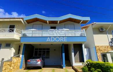 Imagem: A casa em condomínio possui 4 Dormitórios, 5 Banheiros, 4