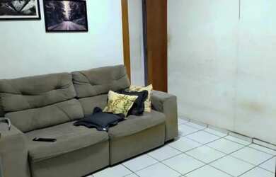 Imagem: A casa possui 2 Dormitórios, 2 Banheiros, 1 Vaga na garagem