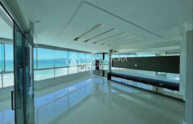 Imagem: O apartamento possui 3 Dormitórios, 4 Banheiros, 3 Vagas na