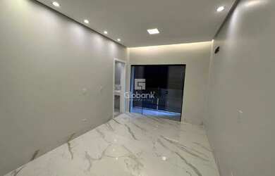 Imagem: A casa possui 3 Dormitórios, 4 Banheiros, 4 Vagas na garagem