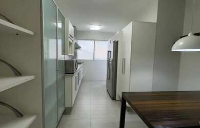 Imagem 13: COBERTURA NA AGRONOMICA. Piscina, Churrasqueira, Imóvel mobiliadoeAr-condicionado