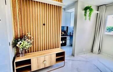 Imagem: O apartamento possui 2 Dormitórios, 1 Banheiro, 1 Vaga na garagem