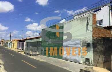 Imagem: O apartamento possui 4 Banheiros, 1 Vaga na garagem e 400m²