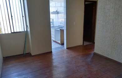 Imagem: O apartamento possui 2 Dormitórios, 1 Banheiro, 3 Vagas na